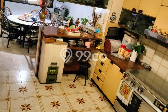 Rumah Hoek Luas Di Kawasan Strategis Tomang Rumah Hoek Luas Di Kawasan Strategis Tomang