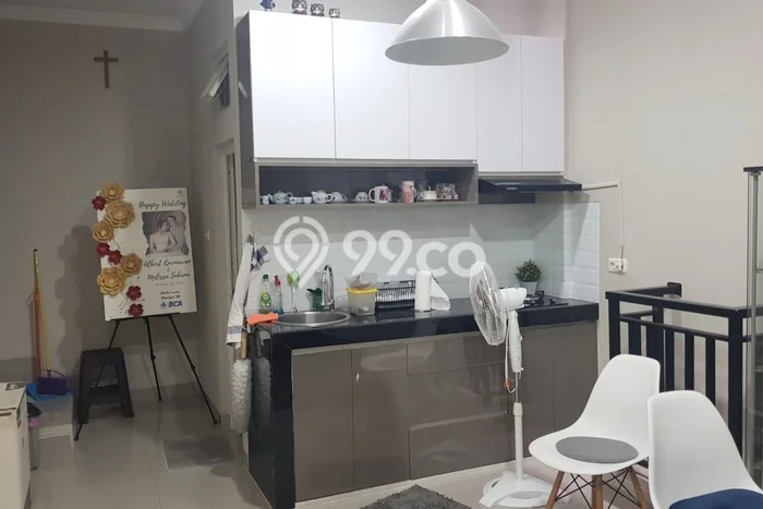 Rumah Cantik Dan Rapi 3 Lantai Sudah Shm Semi Furnished Lokasi Hadap Taman Terletak Di Komplek Pakuwon Jelambar Rumah Cantik Dan Rapi 3 Lantai Sudah Shm Semi Furnished Lokasi Hadap Taman Terletak Di Komplek Pakuwon Jelambar