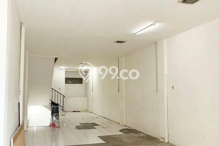 Ruko 4.5 Lantai Akses Container Strategis Dekat Jalan Raya Cocok Untuk Usaha, Kantor, Tempat Tinggal Lokasi Di Tubagus Angke Ruko 4.5 Lantai Akses Container Strategis Dekat Jalan Raya Cocok Untuk Usaha, Kantor, Tempat Tinggal Lokasi Di Tubagus Angke