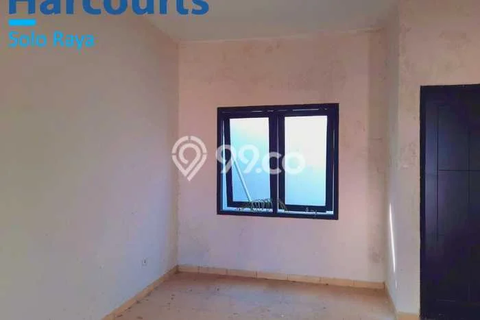 Lokasi terbaik! Rumah siap huni disewakan di Jaten LB 50m2 Lokasi terbaik! Rumah siap huni disewakan di Jaten LB 50m2