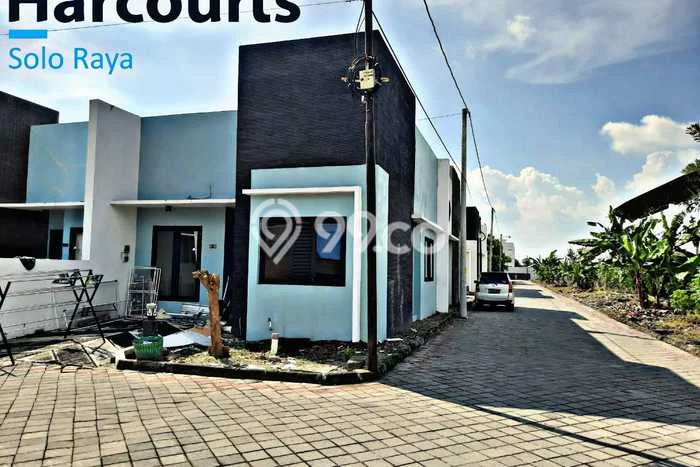 Lokasi terbaik! Rumah siap huni disewakan di Jaten LB 50m2 Lokasi terbaik! Rumah siap huni disewakan di Jaten LB 50m2
