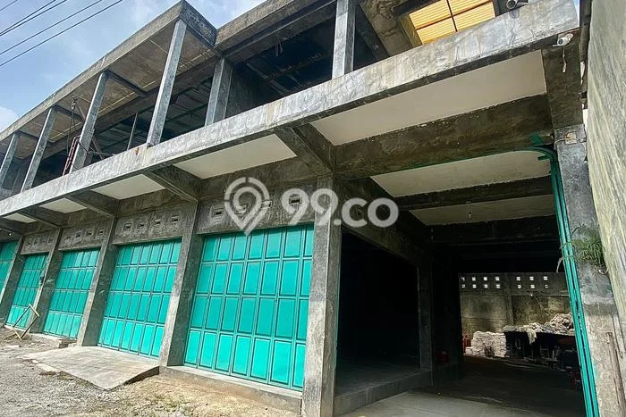 Unit Gudang Paling Strategis di Teras Boyolali dengan LB 1200m2 Unit Gudang Paling Strategis di Teras Boyolali dengan LB 1200m2