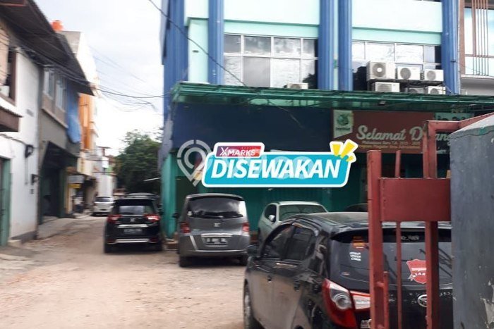 Unit Kantor Paling Strategis di Cempaka Putih Jakarta Pusat dengan LB 300m2 Unit Kantor Paling Strategis di Cempaka Putih Jakarta Pusat dengan LB 300m2
