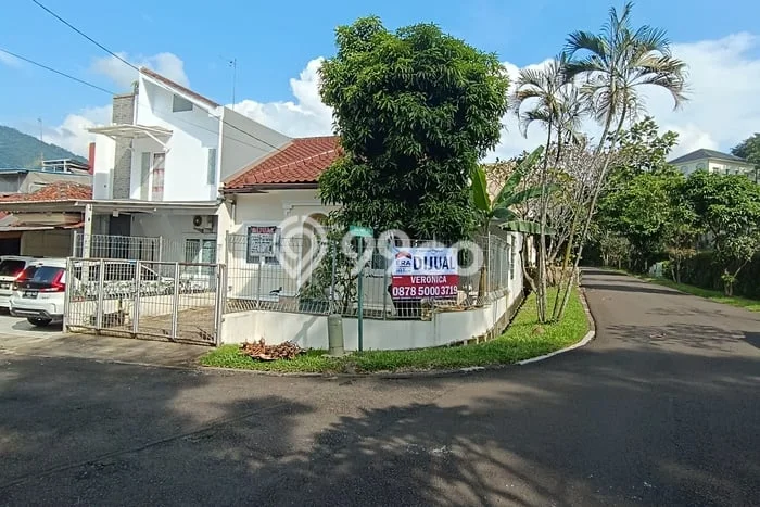 Jual Rumah Eksklusif 2 KT di Sentul, Bogor Jual Rumah Eksklusif 2 KT di Sentul, Bogor
