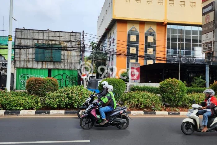 Disewakan Ruko di Pusat Kota Jakarta Selatan Ramai Strategis Disewakan Ruko di Pusat Kota Jakarta Selatan Ramai Strategis