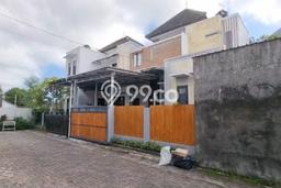 Rumah Luas Asri 3 KT Siap Huni di Jimbaran Badung Rumah Luas Asri 3 KT Siap Huni di Jimbaran Badung