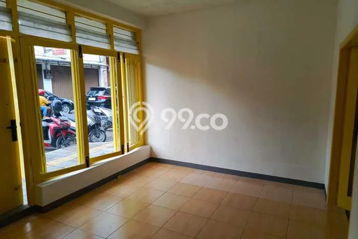 Disewakan Komersial di Kawasan Ramai Bandung Kota Luas 40m2 Disewakan Komersial di Kawasan Ramai Bandung Kota Luas 40m2
