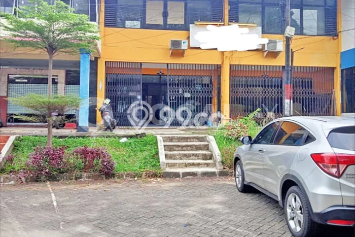 Unit Ruko Dijual di Jakarta Timur LT 150m2 & LB 150m2 Unit Ruko Dijual di Jakarta Timur LT 150m2 & LB 150m2