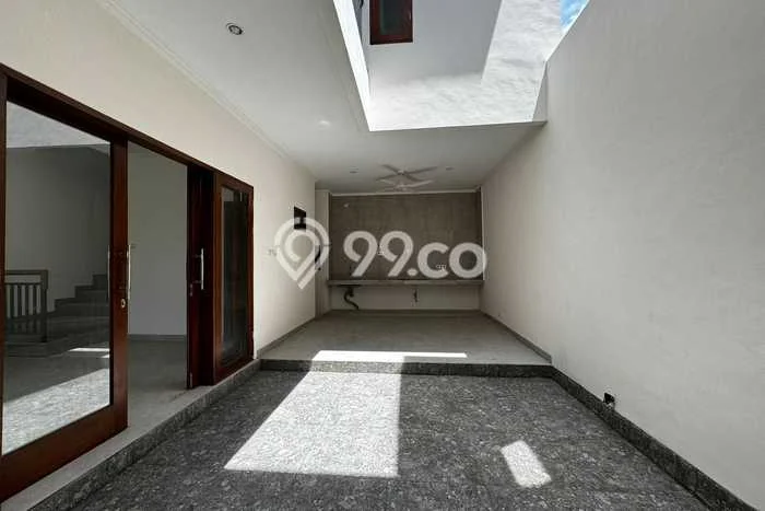 Rumah Asri di Seminyak, 3 KM, LT 120m² LB 150m² Rumah Asri di Seminyak, 3 KM, LT 120m² LB 150m²