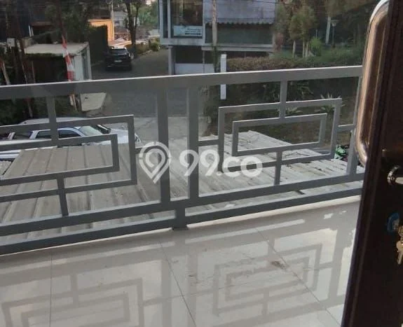 Ruko Dijual di Bandung LT 56m2 & LB 100m2 Lokasi Terbaik! Ruko Dijual di Bandung LT 56m2 & LB 100m2 Lokasi Terbaik!