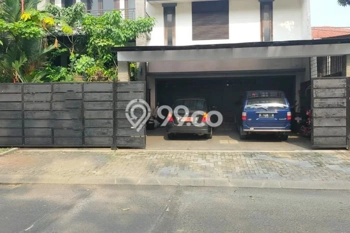 Rumah Elit Modern Siap Huni di Cibubur Jakarta Timur Rumah Elit Modern Siap Huni di Cibubur Jakarta Timur