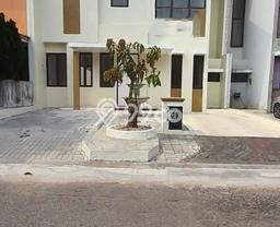 PENAWARAN TERBAIK! Rumah Strategis di Kota Legenda, LT 153m² Bangunan 130m² PENAWARAN TERBAIK! Rumah Strategis di Kota Legenda, LT 153m² Bangunan 130m²