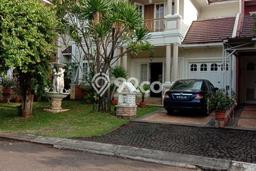 For Sale! Luxury House LT 300m2 Desain Modern di Kota Wisata For Sale! Luxury House LT 300m2 Desain Modern di Kota Wisata