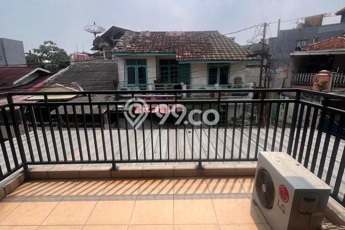 Rumah Modern 6 KT di Pondok Gede Bekasi Unfurnished Rumah Modern 6 KT di Pondok Gede Bekasi Unfurnished