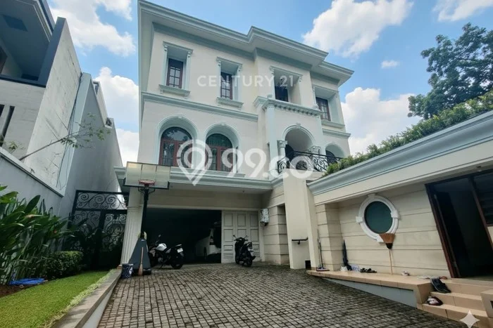 Rumah Elit Modern Tanpa Renovasi di Pondok Indah Jakarta Selatan Rumah Elit Modern Tanpa Renovasi di Pondok Indah Jakarta Selatan