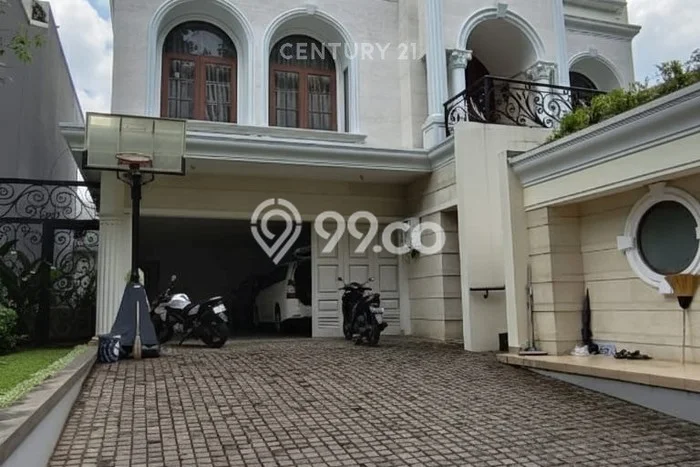Rumah Elit Modern Tanpa Renovasi di Pondok Indah Jakarta Selatan Rumah Elit Modern Tanpa Renovasi di Pondok Indah Jakarta Selatan