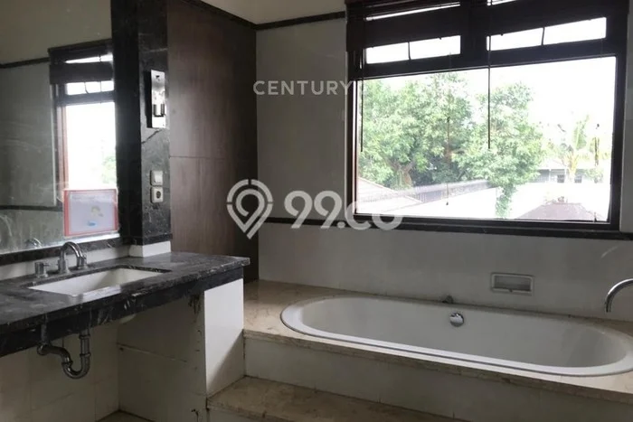 Hot Offer Hunian Premium Ideal dan Luas di Kebayoran Baru, Jakarta Selatan Hot Offer Hunian Premium Ideal dan Luas di Kebayoran Baru, Jakarta Selatan