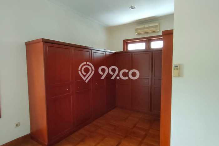 Rumah Modern Disewakan di Mampang Prapatan Jakarta Selatan Lokasi Sangat Strategis Rumah Modern Disewakan di Mampang Prapatan Jakarta Selatan Lokasi Sangat Strategis