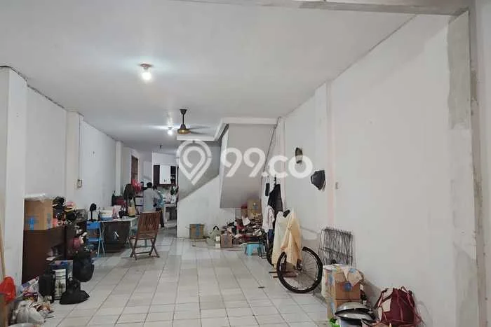Ruko Area Strategis di Pangeran Jayakarta, Luas 180m², Jalur Utama Ruko Area Strategis di Pangeran Jayakarta, Luas 180m², Jalur Utama