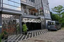 Rumah Mewah Siap Huni LT 270m2 di Cileungsi, Bogor Rumah Mewah Siap Huni LT 270m2 di Cileungsi, Bogor