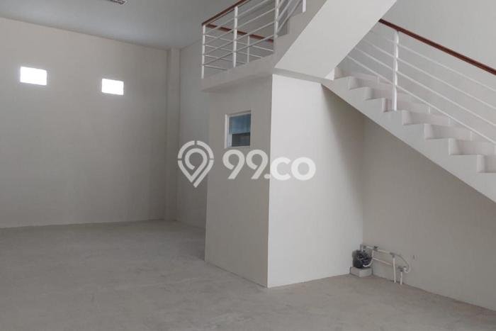 Gudang For Rent Kawasan Cakung, Luas 180m², Lokasi Komersial Gudang For Rent Kawasan Cakung, Luas 180m², Lokasi Komersial
