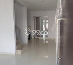 Rumah sewa siap pakai 3 KT di Pantai Indah Kapuk, Jakarta Utara Rumah sewa siap pakai 3 KT di Pantai Indah Kapuk, Jakarta Utara