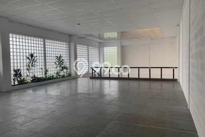 LOKASI PREMIUM! Gudang Kawasan Alam Sutera, Luas 411m², Mainroad, Kawasan Komersial LOKASI PREMIUM! Gudang Kawasan Alam Sutera, Luas 411m², Mainroad, Kawasan Komersial