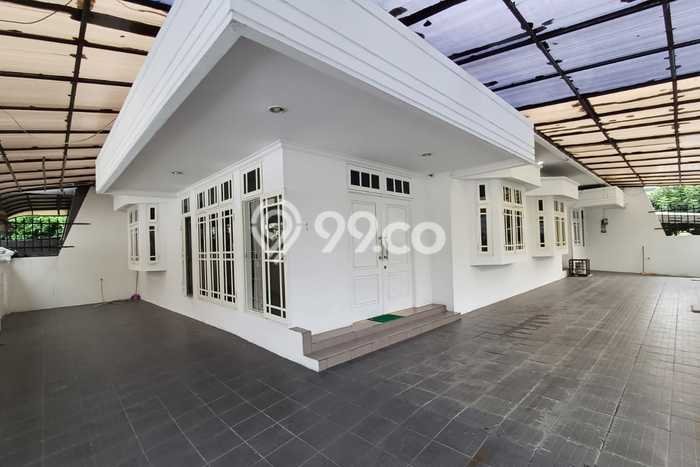 Rumah sewa siap pakai 4 KT di Pluit, Jakarta Utara Rumah sewa siap pakai 4 KT di Pluit, Jakarta Utara