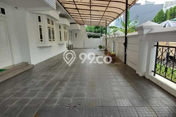 Rumah sewa siap pakai 4 KT di Pluit, Jakarta Utara Rumah sewa siap pakai 4 KT di Pluit, Jakarta Utara