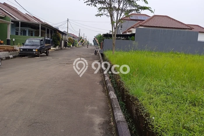 Tanah Dijual di Depok Seluas 720m2 Strategis Tanah Dijual di Depok Seluas 720m2 Strategis