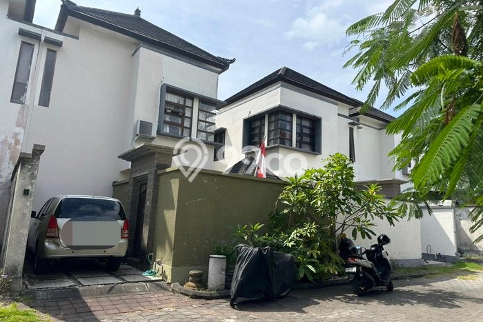 Rumah Luas Asri 3 KT Siap Pakai di Benoa Badung Rumah Luas Asri 3 KT Siap Pakai di Benoa Badung