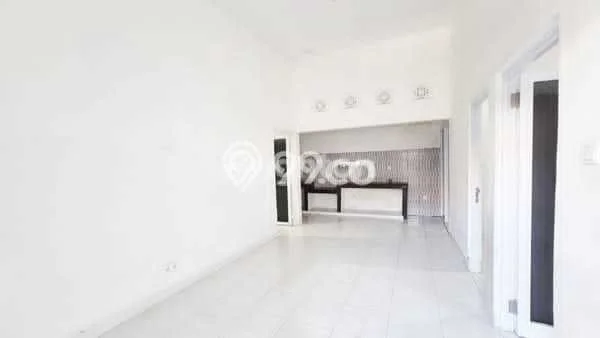 Disewakan! Rumah 3 Kamar Tidur &
1 Kamar Mandi di Renon, Denpasar Disewakan! Rumah 3 Kamar Tidur &
1 Kamar Mandi di Renon, Denpasar