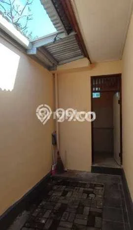 Lokasi strategis! Rumah siap pakai disewakan di Denpasar Selatan LB 180m2 Lokasi strategis! Rumah siap pakai disewakan di Denpasar Selatan LB 180m2