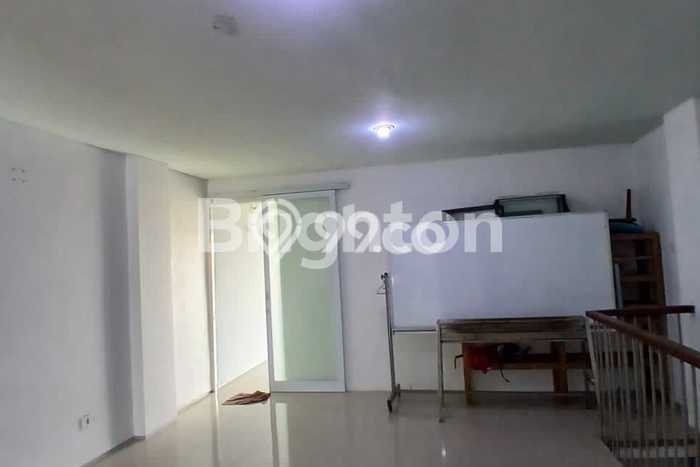 Ruko Dijual di Kuta Badung dengan Luas Bangunan 210m2 Ruko Dijual di Kuta Badung dengan Luas Bangunan 210m2