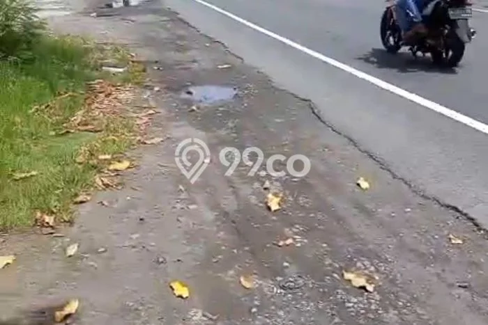Tanah untuk Dijual Lokasi Sewon, Bantul Luas 1430m2 SHM Tanah untuk Dijual Lokasi Sewon, Bantul Luas 1430m2 SHM