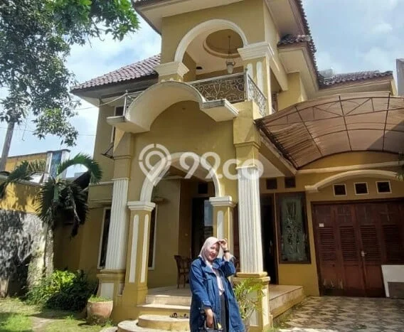 Lokasi strategis! Rumah siap pakai disewakan di Sewon LB 400m2 Lokasi strategis! Rumah siap pakai disewakan di Sewon LB 400m2