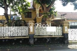 Lokasi strategis! Rumah siap pakai disewakan di Sewon LB 400m2 Lokasi strategis! Rumah siap pakai disewakan di Sewon LB 400m2
