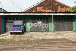 Disewakan Ruko komersial di Sewon luas bangunan 140m2 Disewakan Ruko komersial di Sewon luas bangunan 140m2