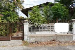 Tanah Dijual Lokasi Depok, Sleman dengan Luas Tanah 215m2 dan Status - Tanah Dijual Lokasi Depok, Sleman dengan Luas Tanah 215m2 dan Status -