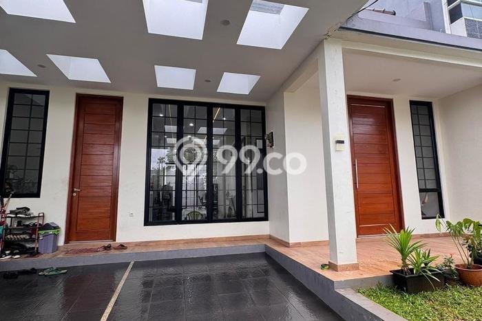 Rumah Mewah Dijual LT 218m2 di Serpong Utara, Tangerang Selatan Rumah Mewah Dijual LT 218m2 di Serpong Utara, Tangerang Selatan