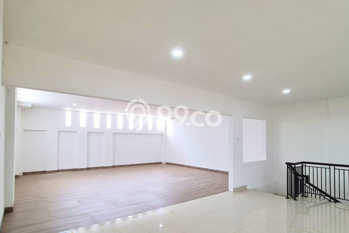 Lokasi Strategis! Dijual Ruko Bisnis di BSD, Tangerang Selatan Kondisi Baik Lokasi Strategis! Dijual Ruko Bisnis di BSD, Tangerang Selatan Kondisi Baik