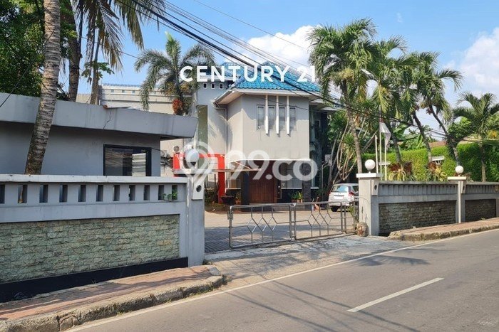 Rumah Mewah LB 786m2 Siap Pakai Desain Elegan di Warung Buncit, Jakarta Selatan Rumah Mewah LB 786m2 Siap Pakai Desain Elegan di Warung Buncit, Jakarta Selatan