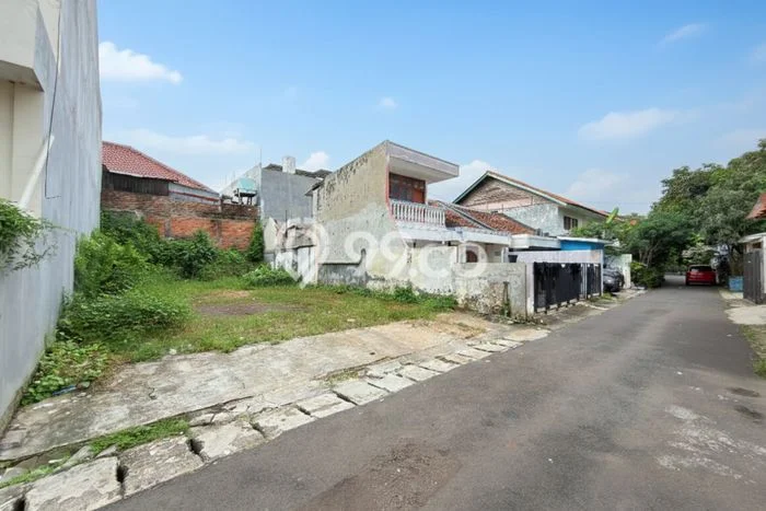 Lahan Strategis di Tebet Dijual dengan Luas 151m2 Lahan Strategis di Tebet Dijual dengan Luas 151m2