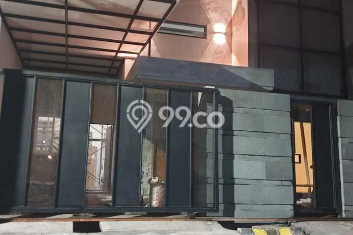 Dijual Rumah 4 Kamar Lokasi Strategis Nyaman dan Strategis di Sambikerep Dijual Rumah 4 Kamar Lokasi Strategis Nyaman dan Strategis di Sambikerep