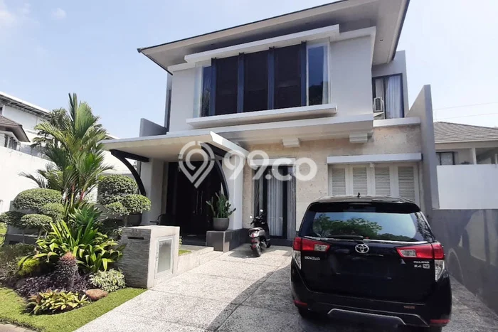 Rumah Mewah Siap Huni LT 200m2 di Wiyung, Surabaya Rumah Mewah Siap Huni LT 200m2 di Wiyung, Surabaya