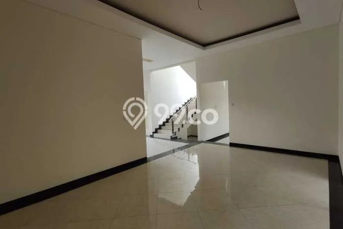 Rumah Elit LB 575m2 Siap Huni Desain Elegan di Citraland, Surabaya Rumah Elit LB 575m2 Siap Huni Desain Elegan di Citraland, Surabaya