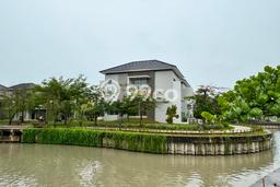 Rumah Elit Modern Tanpa Renovasi di Pantai Indah Kapuk Jakarta Utara Rumah Elit Modern Tanpa Renovasi di Pantai Indah Kapuk Jakarta Utara
