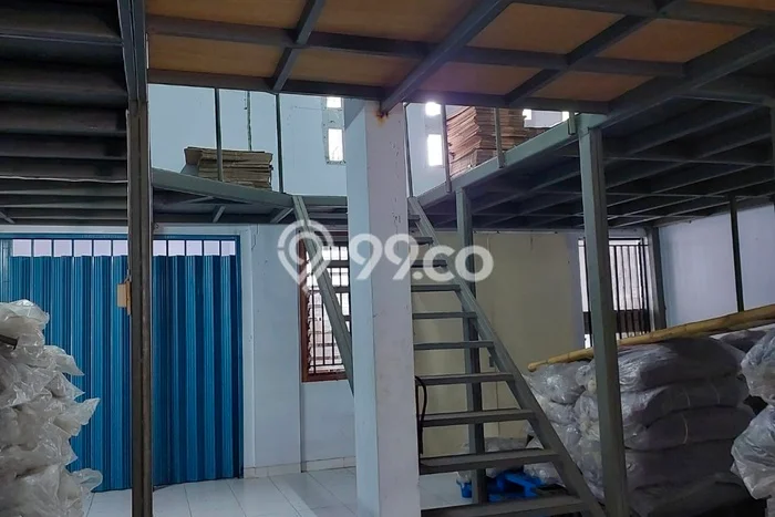 Gudang Area Bisnis di Kembangan, Luas 300m², Siap Operasional Gudang Area Bisnis di Kembangan, Luas 300m², Siap Operasional