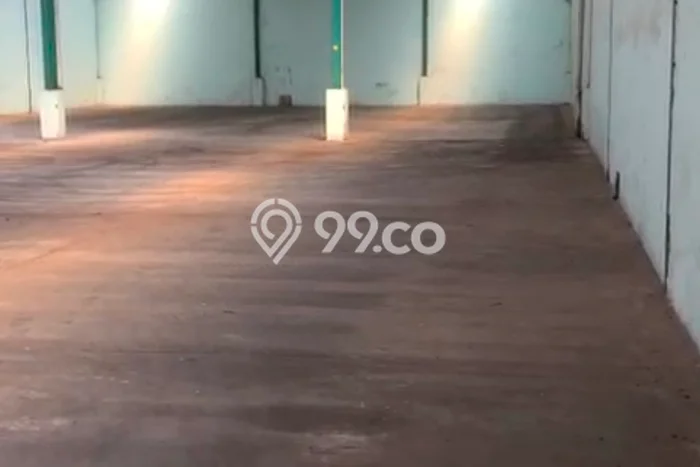 Gudang Disewa di Jakarta Barat dengan LB 1050m2 Area Komersial Ramai Gudang Disewa di Jakarta Barat dengan LB 1050m2 Area Komersial Ramai