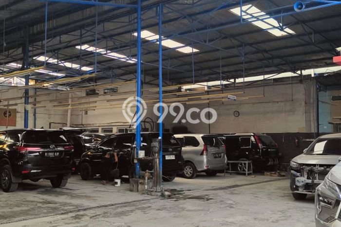Lahan Kosong Dijual di Jakarta Barat dengan Area 2422m2 Lahan Kosong Dijual di Jakarta Barat dengan Area 2422m2